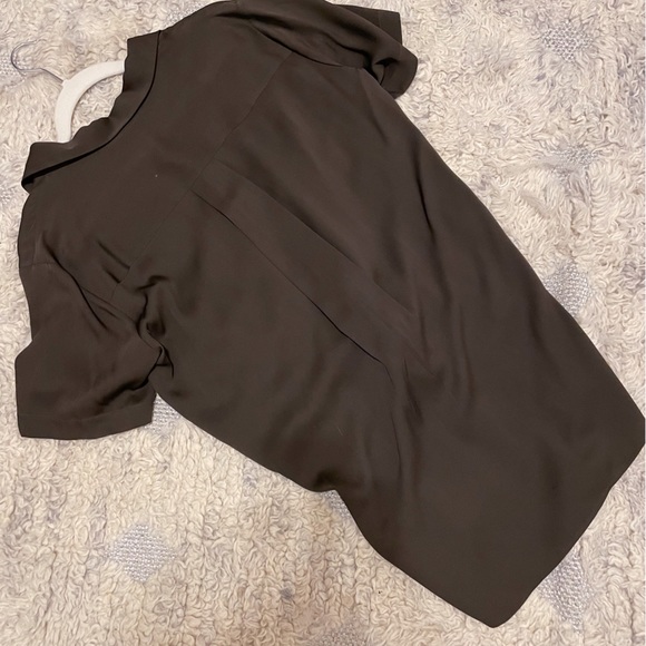 [Like New] Theory Silk Tie Waist Blouse M - Picture 4 of 5